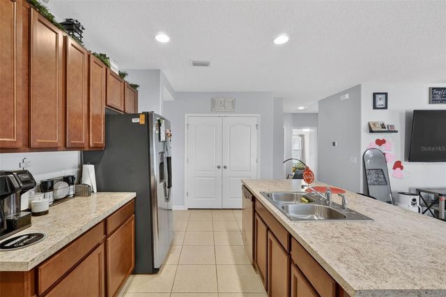 983 BENJAMIN TRAIL, Davenport, FL 33837