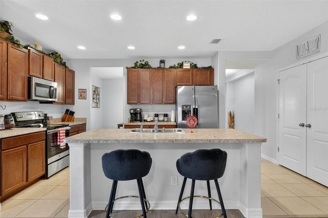 983 BENJAMIN TRAIL, Davenport, FL 33837