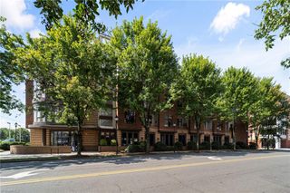 810 W 4th Street 304, Winston-salem, NC 27101