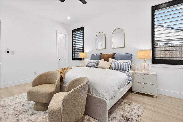 531 W Laureland Road, Dallas, TX 75232