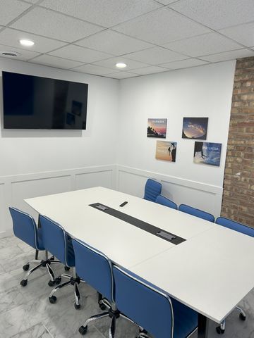 3012 N Central Avenue, Chicago, IL 60634