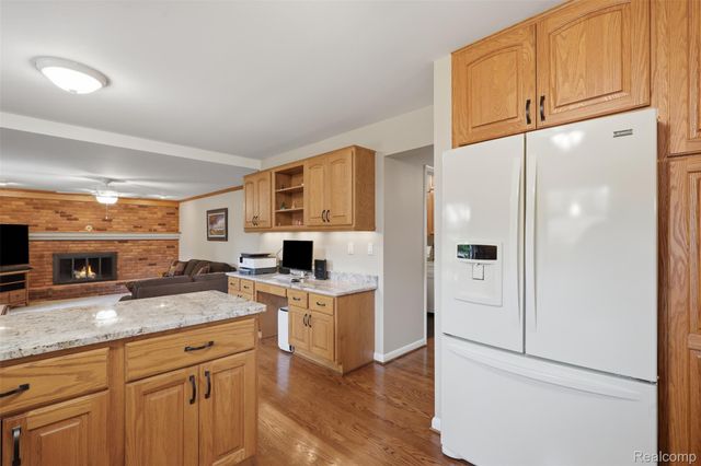 15338 Susanna Circle, Livonia, MI 48154