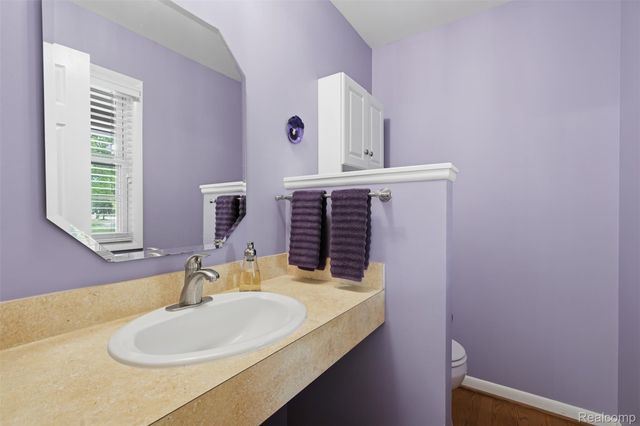 15338 Susanna Circle, Livonia, MI 48154
