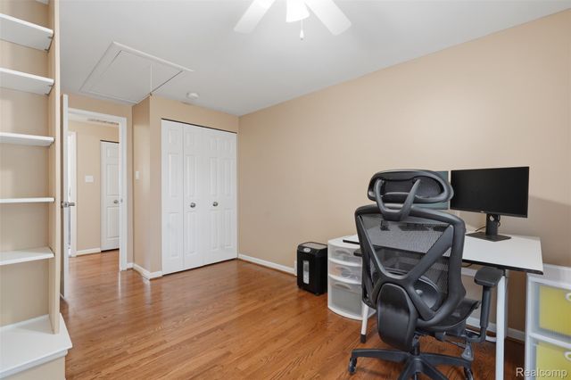 15338 Susanna Circle, Livonia, MI 48154