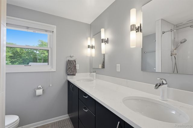 15338 Susanna Circle, Livonia, MI 48154