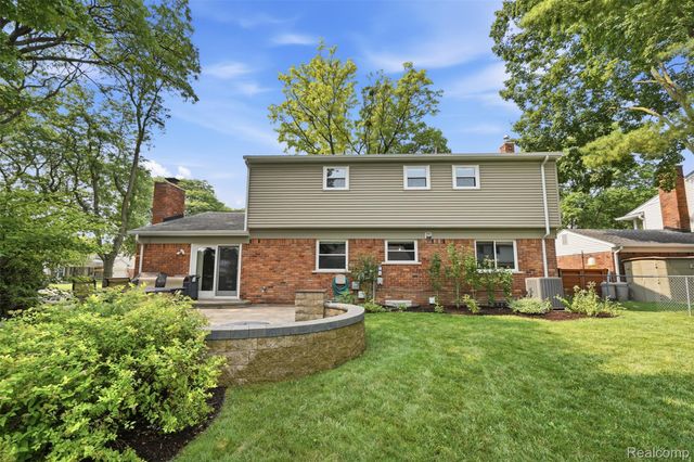 15338 Susanna Circle, Livonia, MI 48154
