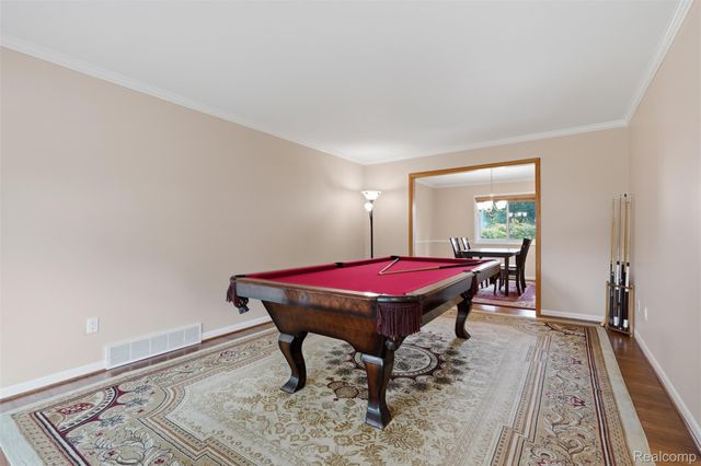 15338 Susanna Circle, Livonia, MI 48154