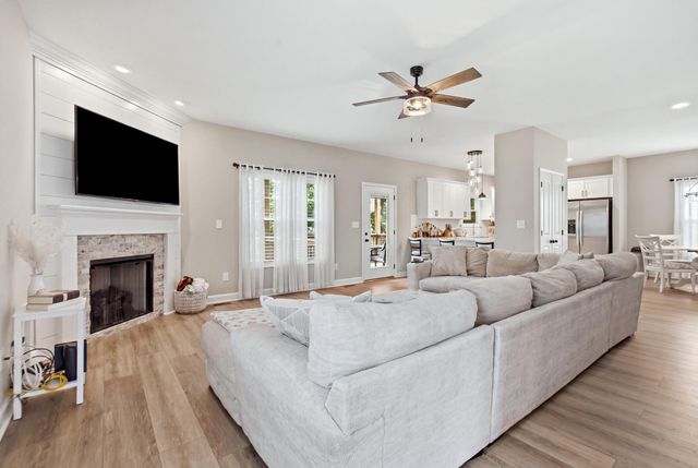 143 Peaceful Landing, Georgetown, KY 40324