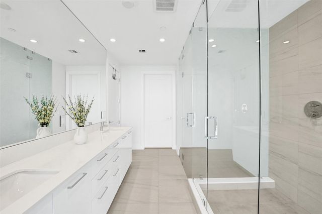 153 N Seabreeze Boulevard 1204, Fort Lauderdale, FL 33304