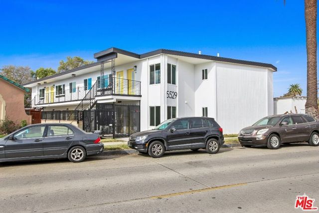 5529 Dairy Avenue, Long Beach, CA 90805