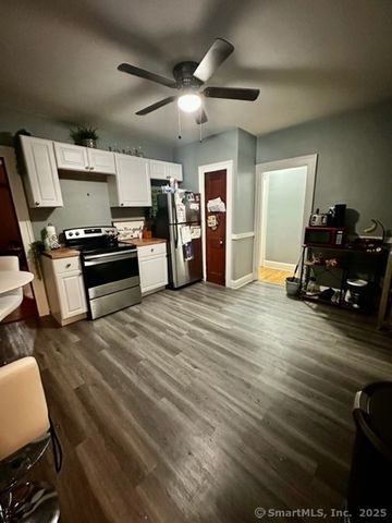 270 Linwood Street 3rd fl, New Britain, CT 06052