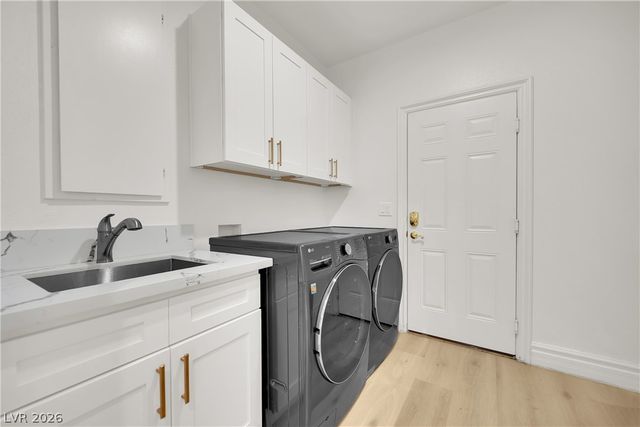 49 Chateau Whistler Court, Las Vegas, NV 89148