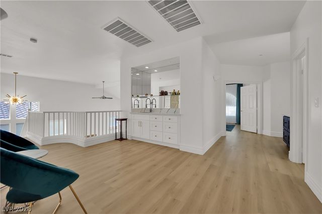 49 Chateau Whistler Court, Las Vegas, NV 89148