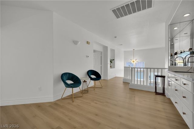 49 Chateau Whistler Court, Las Vegas, NV 89148