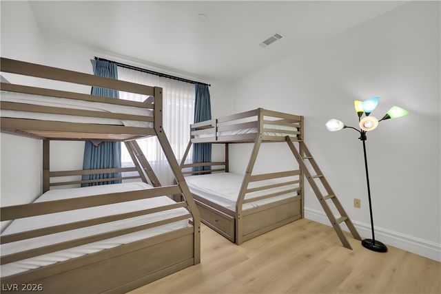 49 Chateau Whistler Court, Las Vegas, NV 89148
