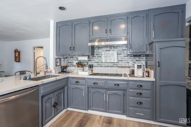 7001 Aztec Way, Bakersfield, CA 93308