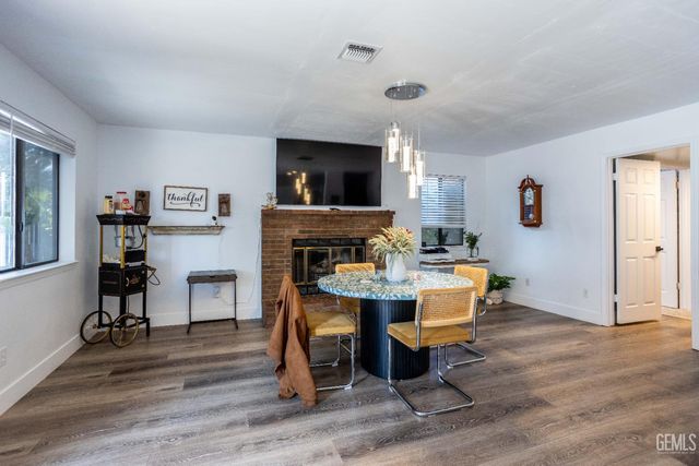 7001 Aztec Way, Bakersfield, CA 93308