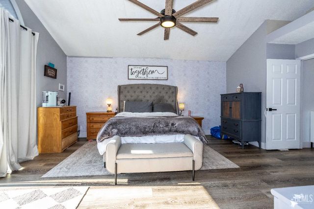 7001 Aztec Way, Bakersfield, CA 93308