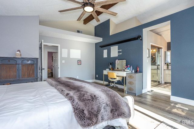 7001 Aztec Way, Bakersfield, CA 93308