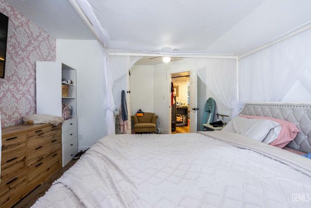 7001 Aztec Way, Bakersfield, CA 93308