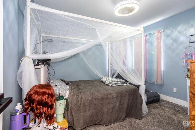 7001 Aztec Way, Bakersfield, CA 93308