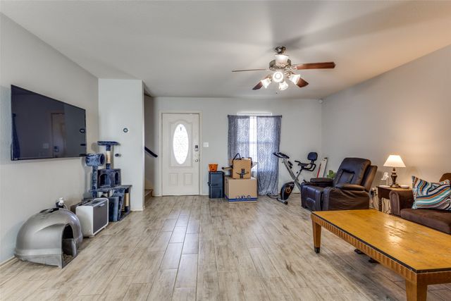 1101 E College Street, Princeton, TX 75407