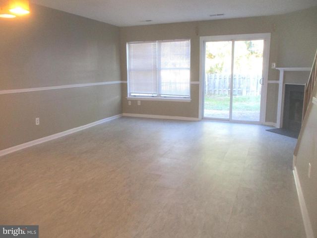 21 VAN HORN PL, Holland, PA 18966