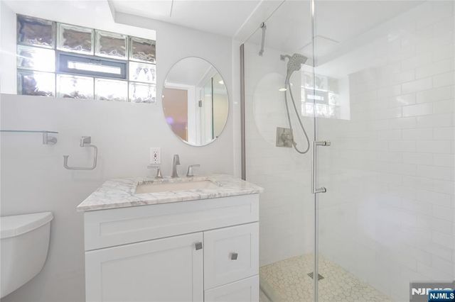 843 Belle Avenue, Teaneck, NJ 07666