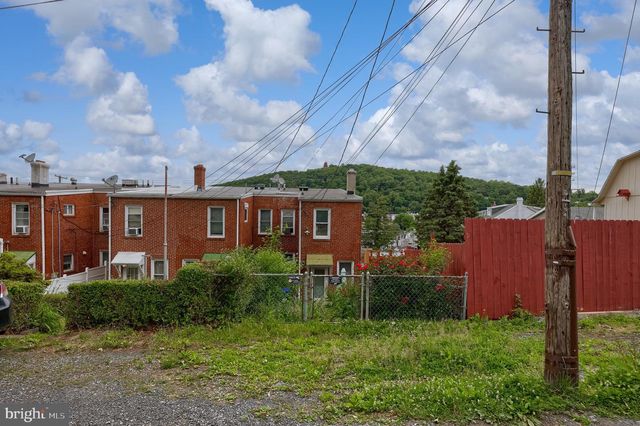 1538 FAIRVIEW ST, Reading, PA 19606