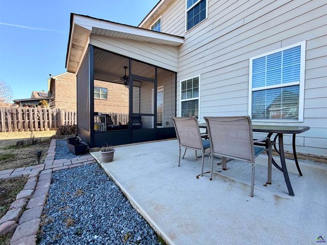 111 Hawks Tail Drive, Kathleen, GA 31047