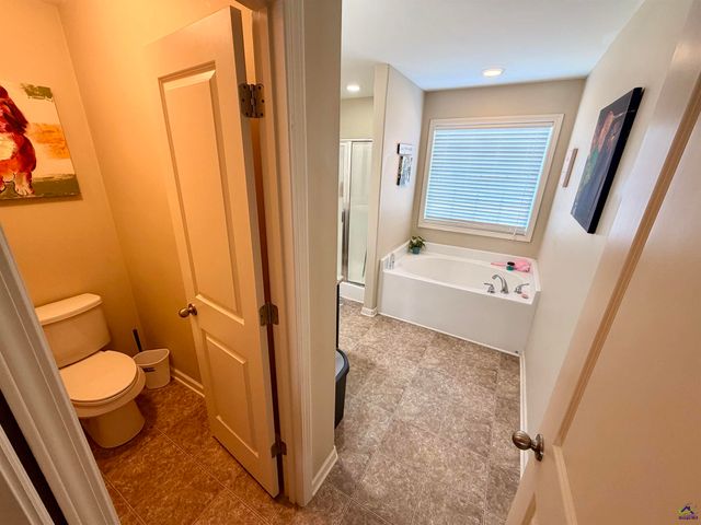 111 Hawks Tail Drive, Kathleen, GA 31047