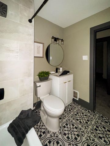 3472 Woodburn Avenue, Cincinnati, OH 45207