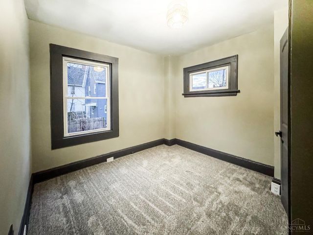 3472 Woodburn Avenue, Cincinnati, OH 45207