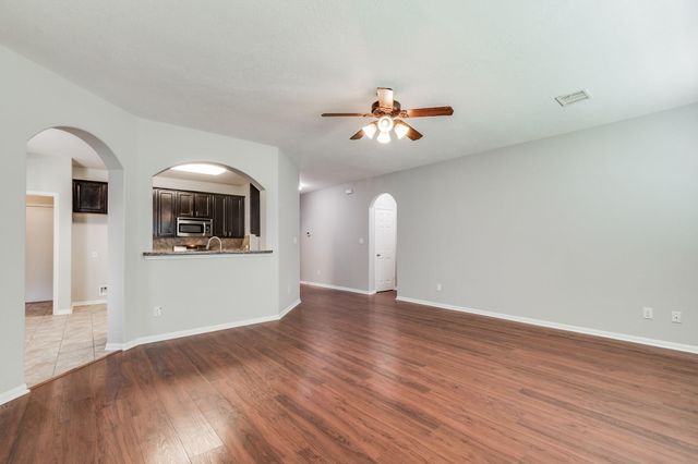 10022 Lynnwood Drive, Baytown, TX 77521