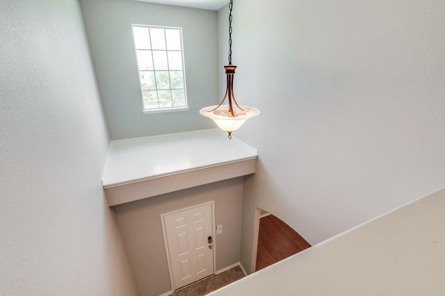 10022 Lynnwood Drive, Baytown, TX 77521