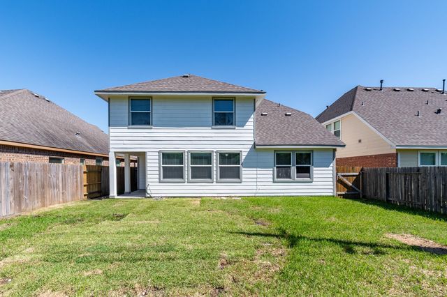 10022 Lynnwood Drive, Baytown, TX 77521