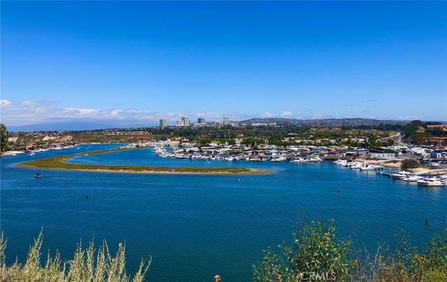 202 Tremont, Newport Beach, CA 92660