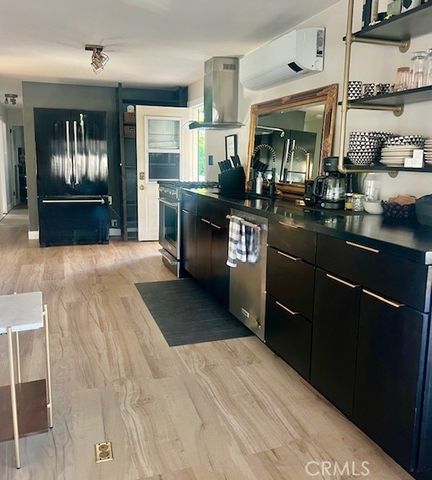 202 Tremont, Newport Beach, CA 92660