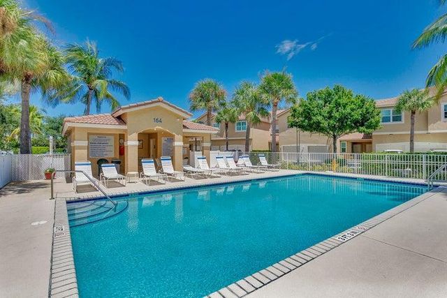 152 Village Boulevard H, Tequesta, FL 33469