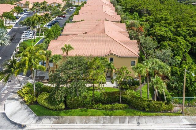 152 Village Boulevard H, Tequesta, FL 33469