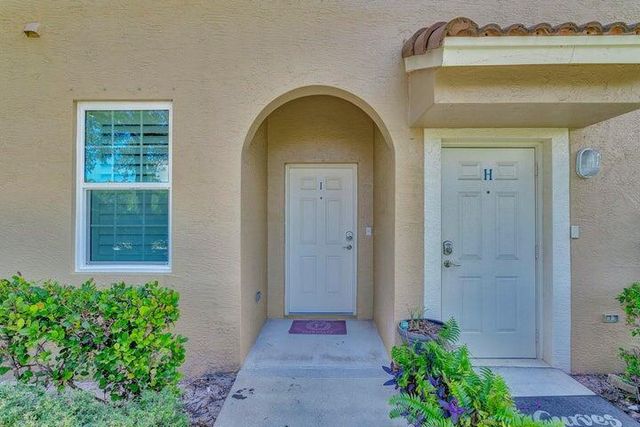 152 Village Boulevard H, Tequesta, FL 33469