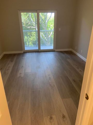 152 Village Boulevard H, Tequesta, FL 33469