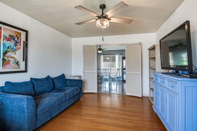 2602 Ridgecrest Drive, Garland, TX 75041