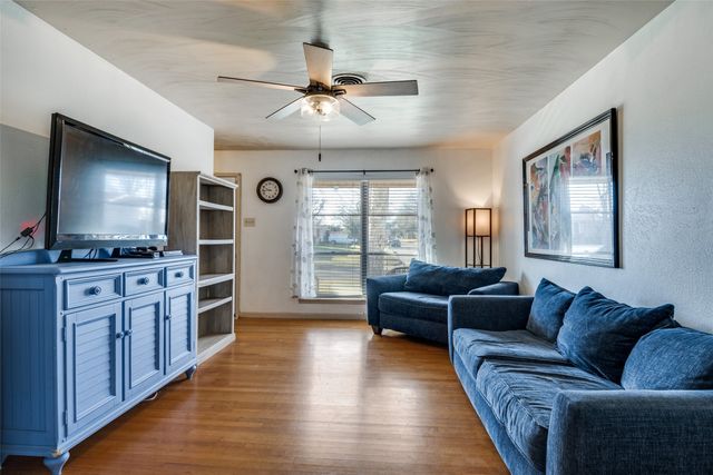 2602 Ridgecrest Drive, Garland, TX 75041