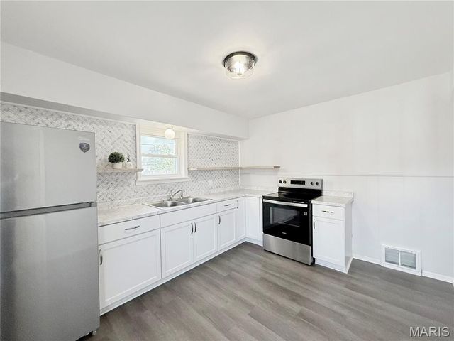 405 W 9th Street, Hermann, MO 65041