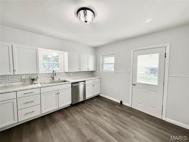 405 W 9th Street, Hermann, MO 65041