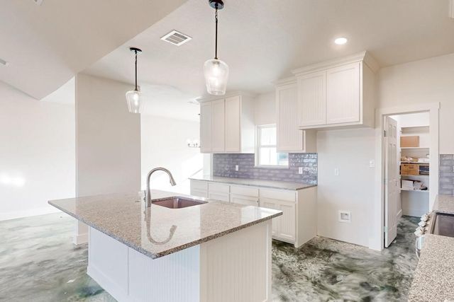 1215 E Gibtown Road, Poolville, TX 76487