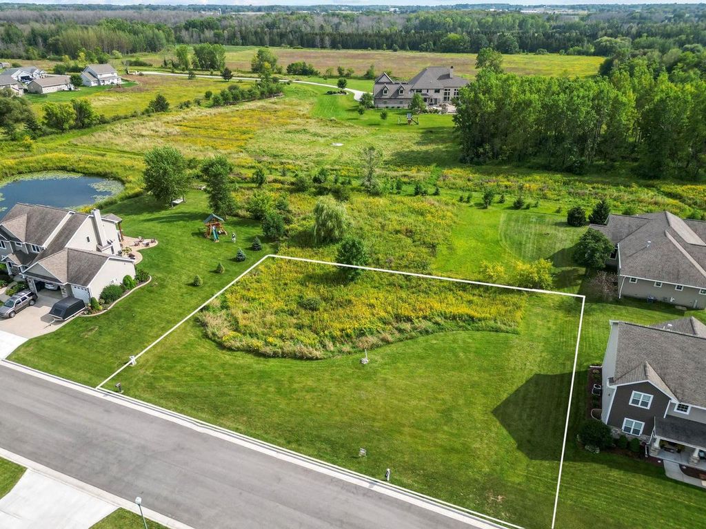 1468 PLAINS AVENUE, Neenah, WI 54956