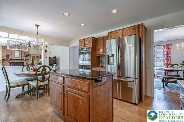4542 Springfield Drive, Coplay Boro, PA 18037