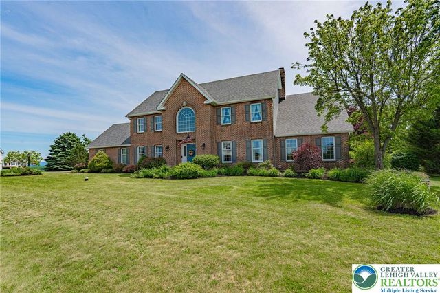 4542 Springfield Drive, Coplay Boro, PA 18037